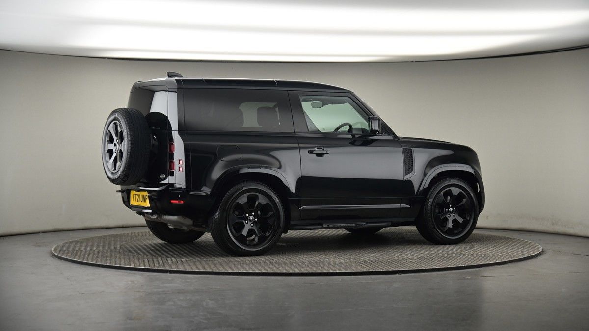 More views of Land Rover Defender 90