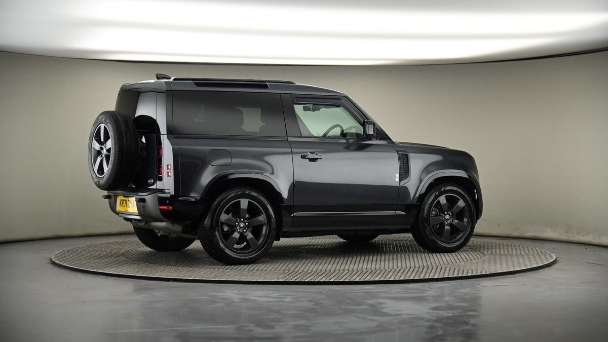 More views of Land Rover Defender 90