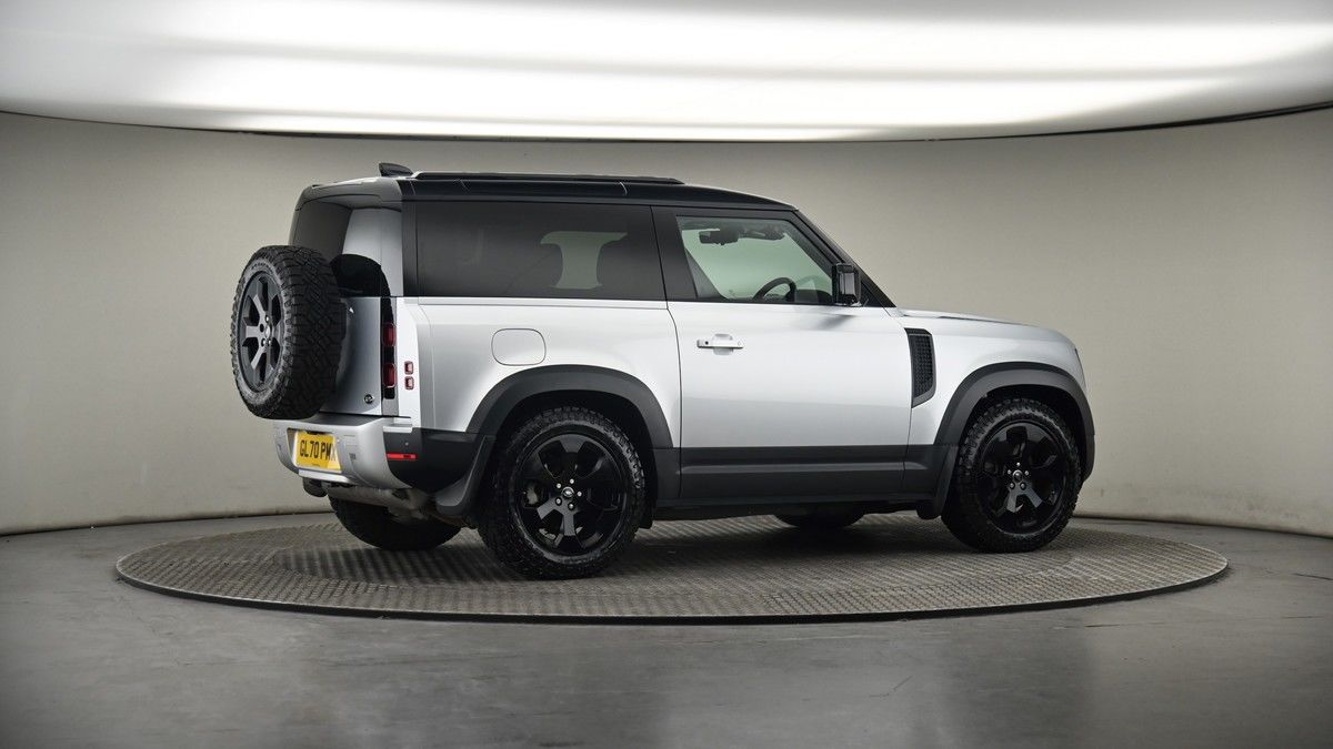 More views of Land Rover Defender 90