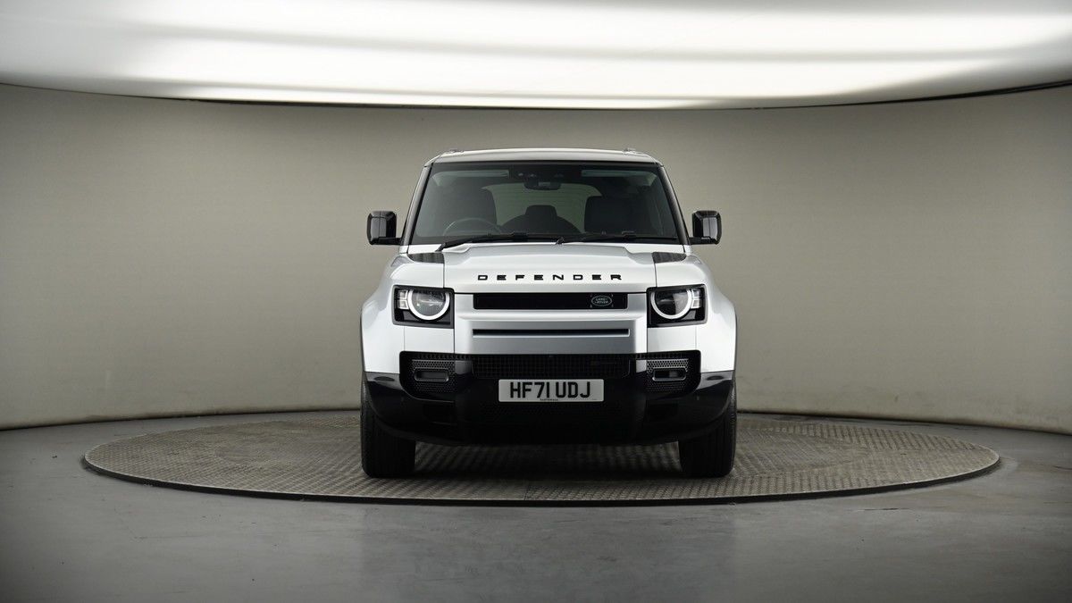 Land Rover Defender 110 Image 18