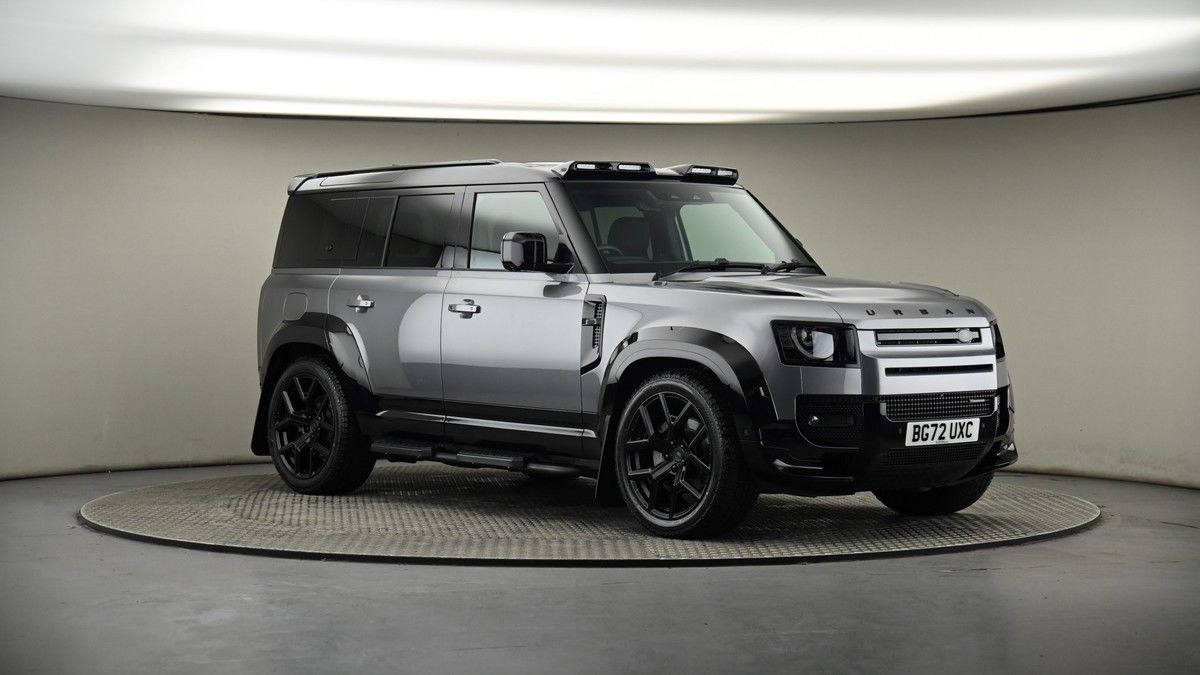 More views of Land Rover Defender 110