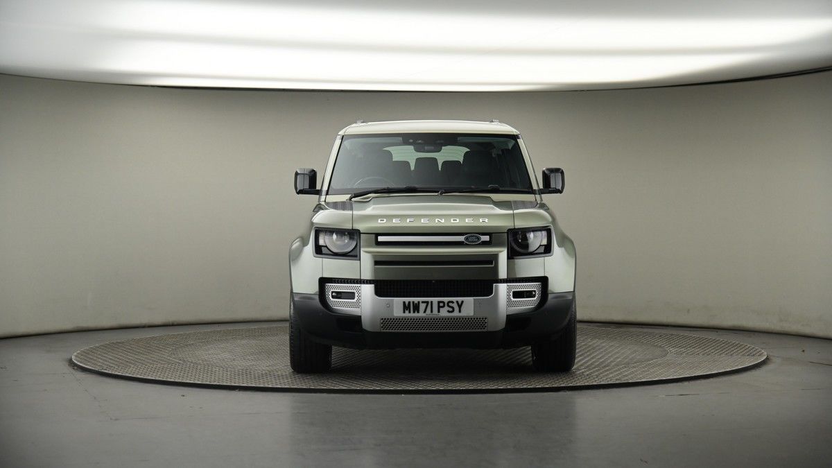 Land Rover Defender 110 Image 18