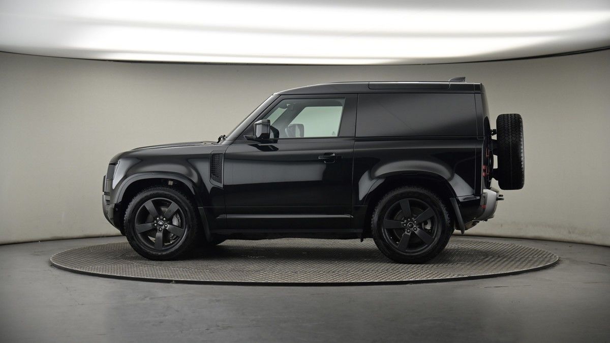 More views of Land Rover Defender 90