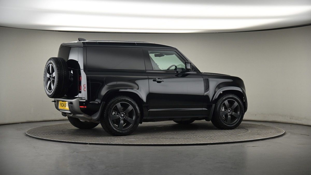 More views of Land Rover Defender 90