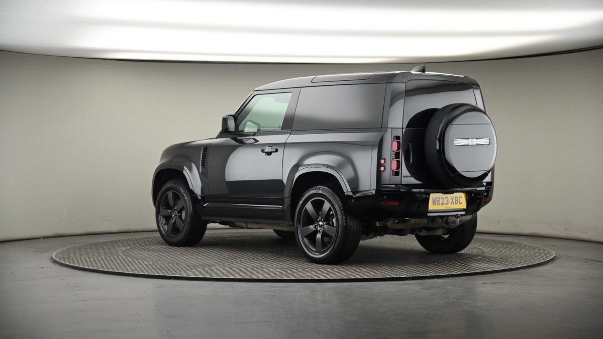 More views of Land Rover Defender 90