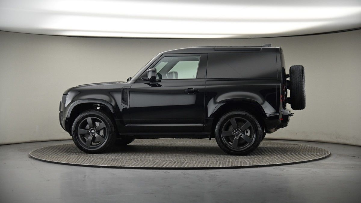 More views of Land Rover Defender 90