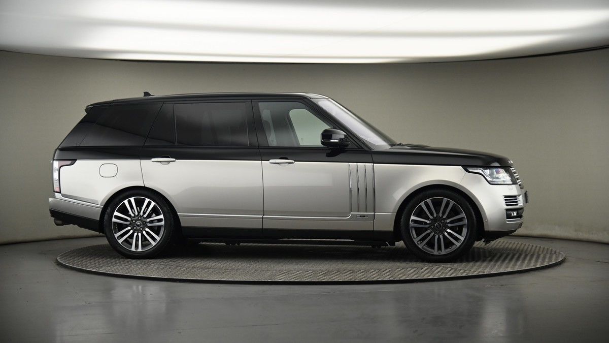 More views of Land Rover Range Rover