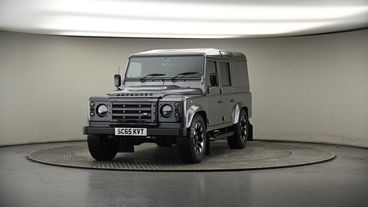 More views of Land Rover Defender 110