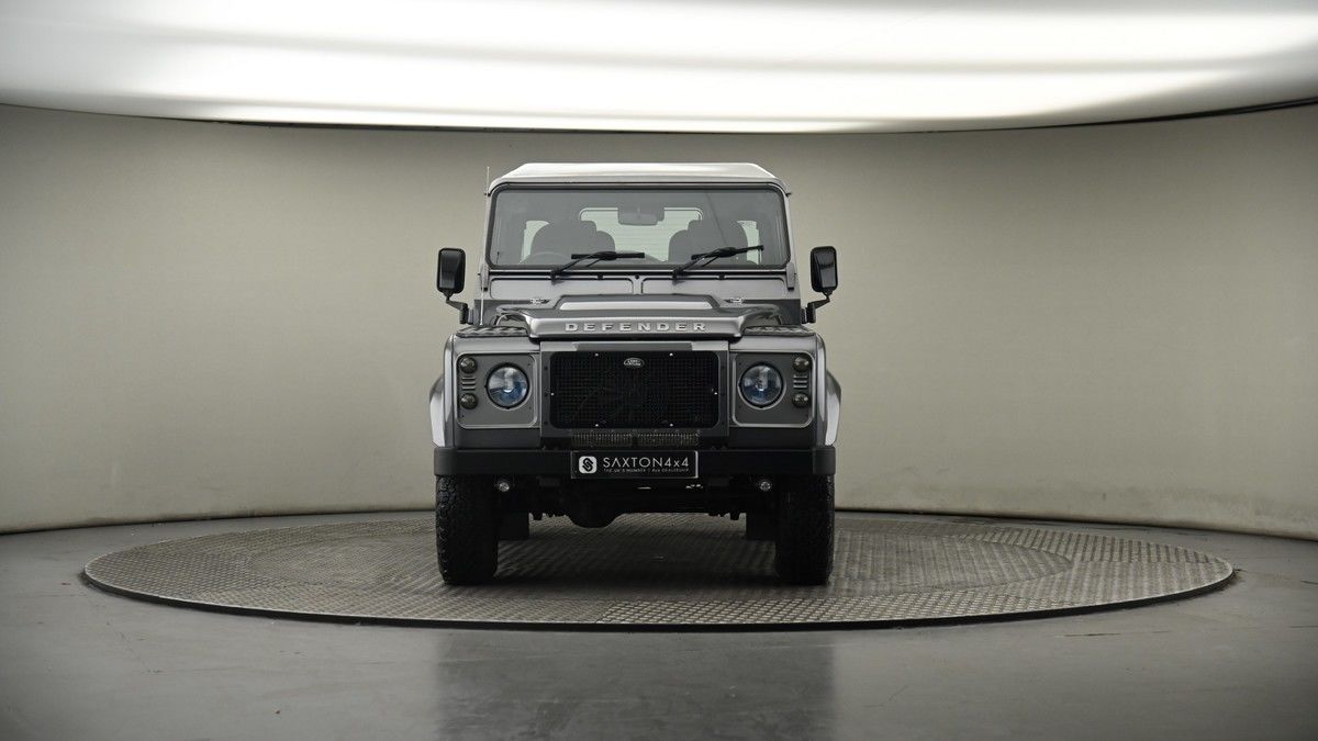 Land Rover Defender 90 Image 18