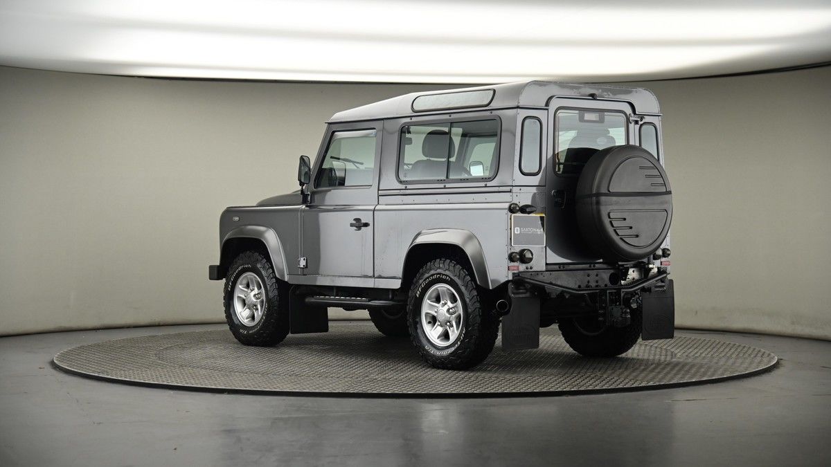 More views of Land Rover Defender 90