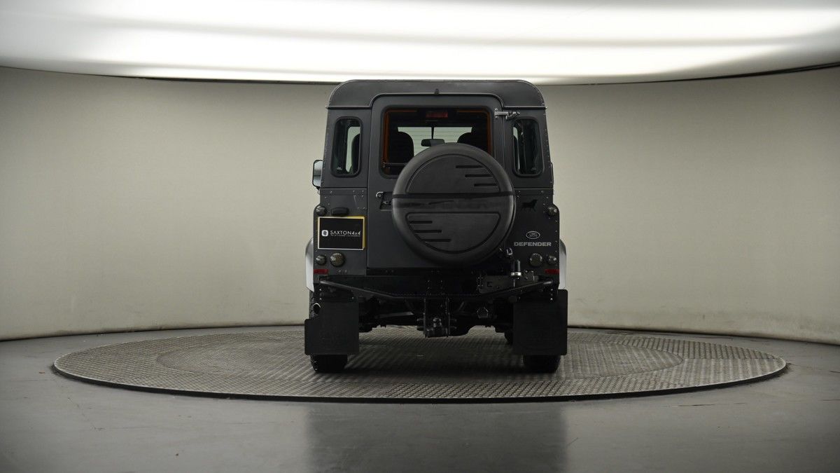 Land Rover Defender 90 Image 17