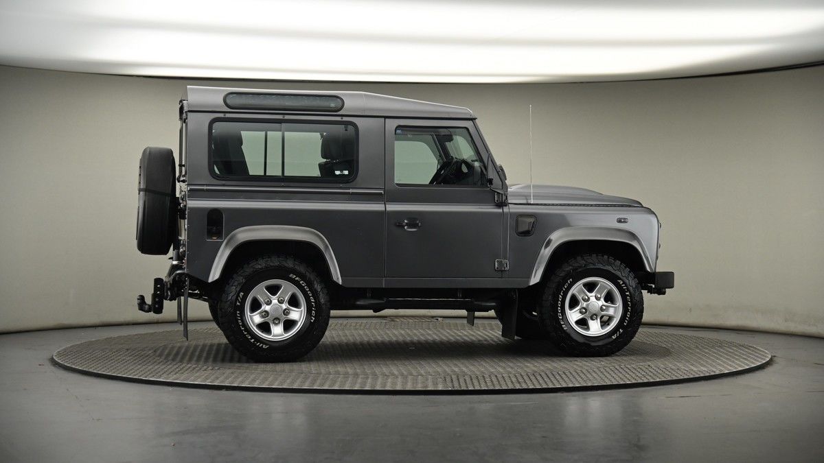 More views of Land Rover Defender 90