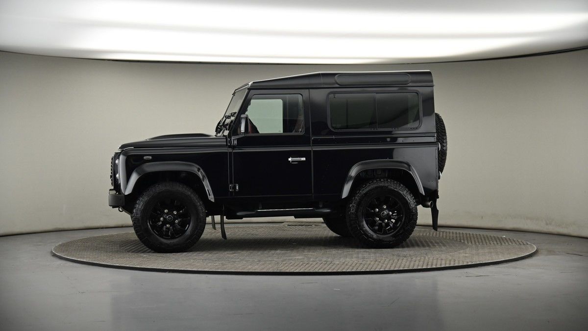 More views of Land Rover Defender 90