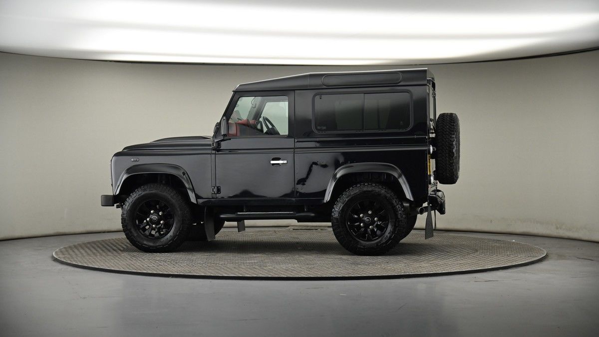 More views of Land Rover Defender 90