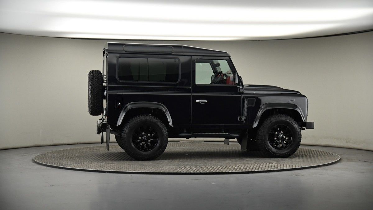 More views of Land Rover Defender 90