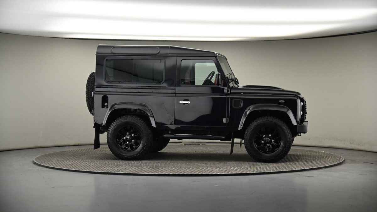 More views of Land Rover Defender 90