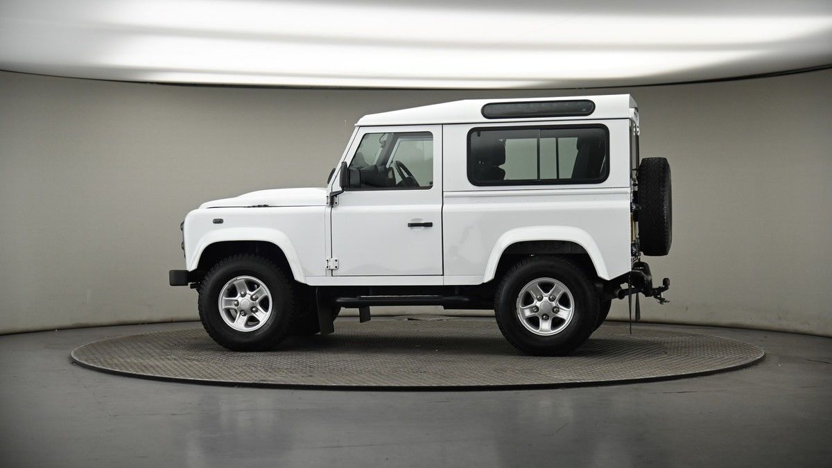 More views of Land Rover Defender 90