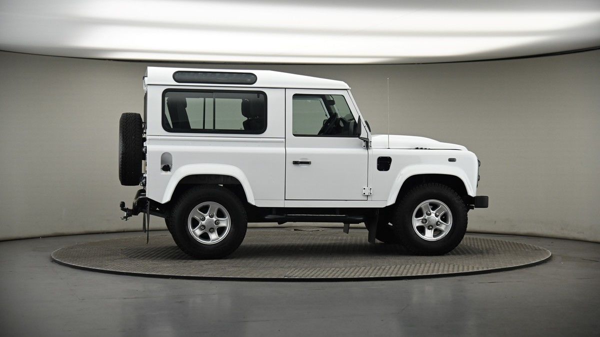 More views of Land Rover Defender 90