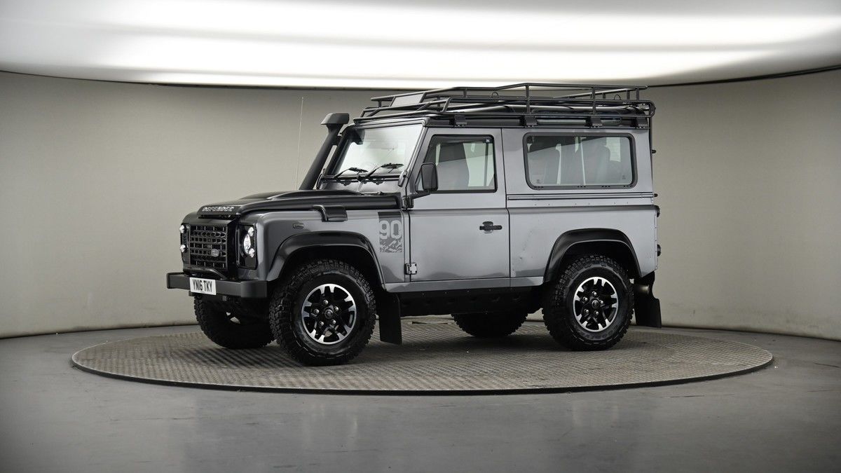 More views of Land Rover Defender 90