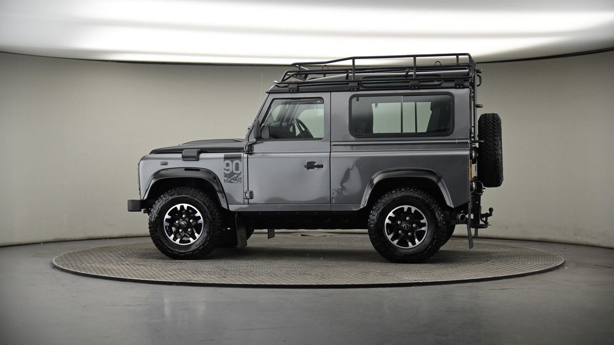 More views of Land Rover Defender 90