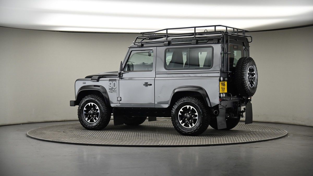 More views of Land Rover Defender 90