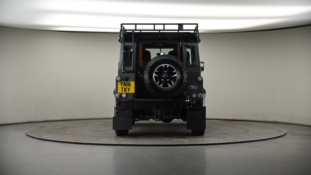 Land Rover Defender 90 Image 17