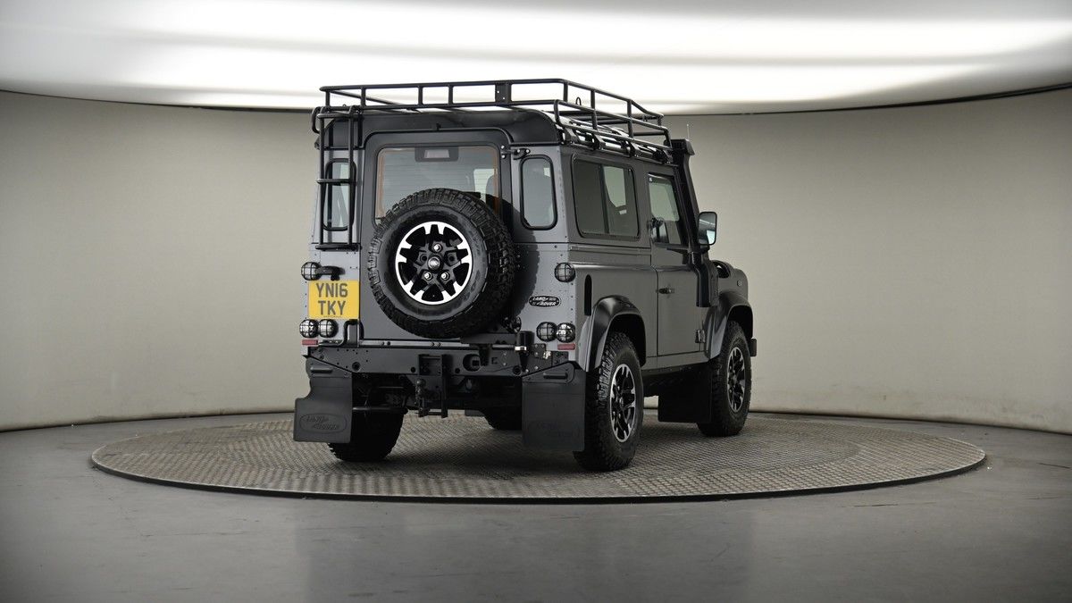 More views of Land Rover Defender 90