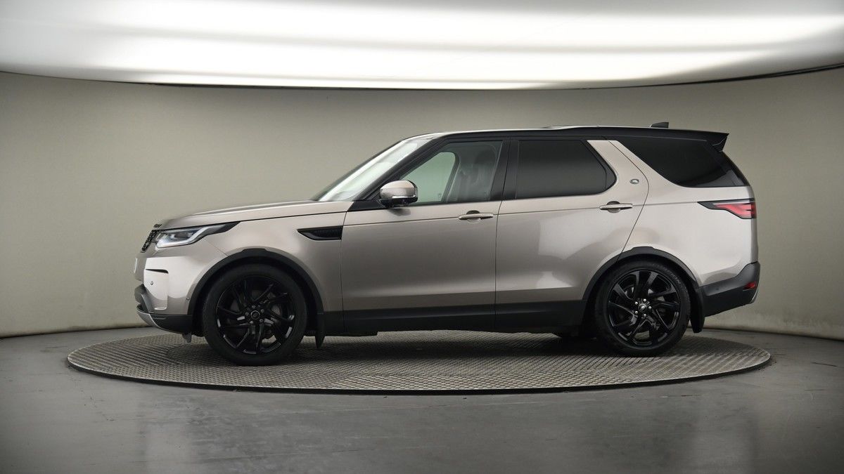 More views of Land Rover Discovery