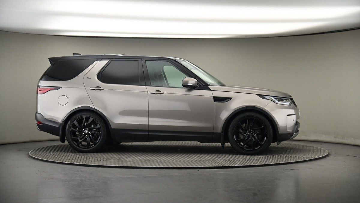 More views of Land Rover Discovery