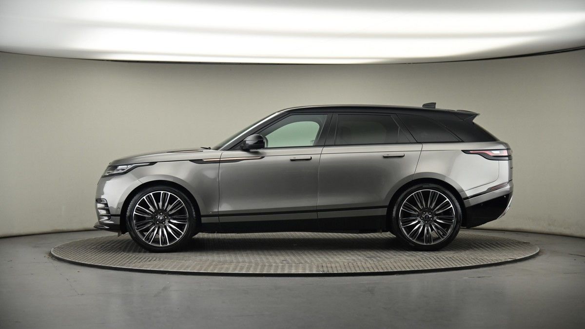 Land Rover Range Rover Velar Image 19