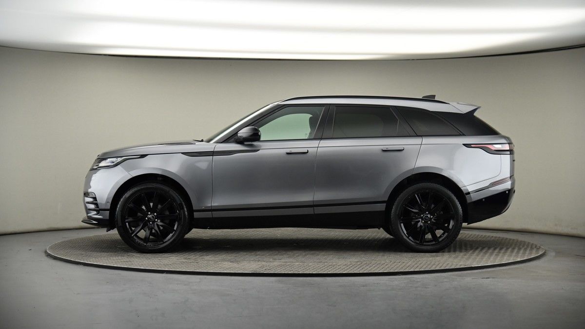 Land Rover Range Rover Velar Image 19