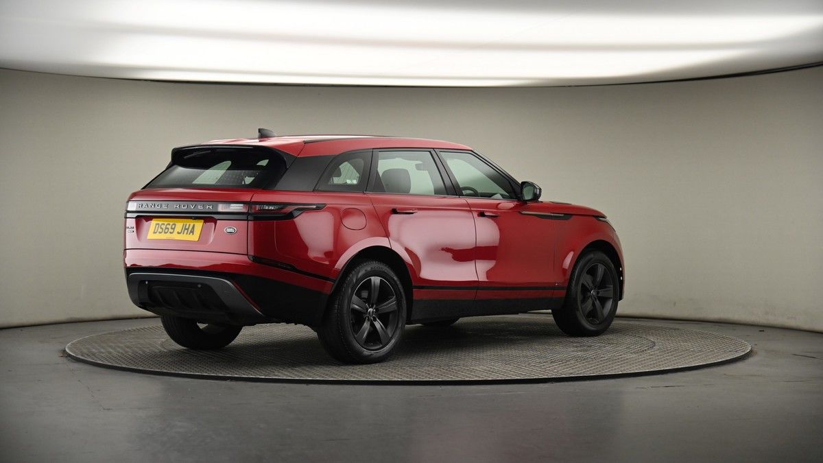 Land Rover Range Rover Velar Image 7