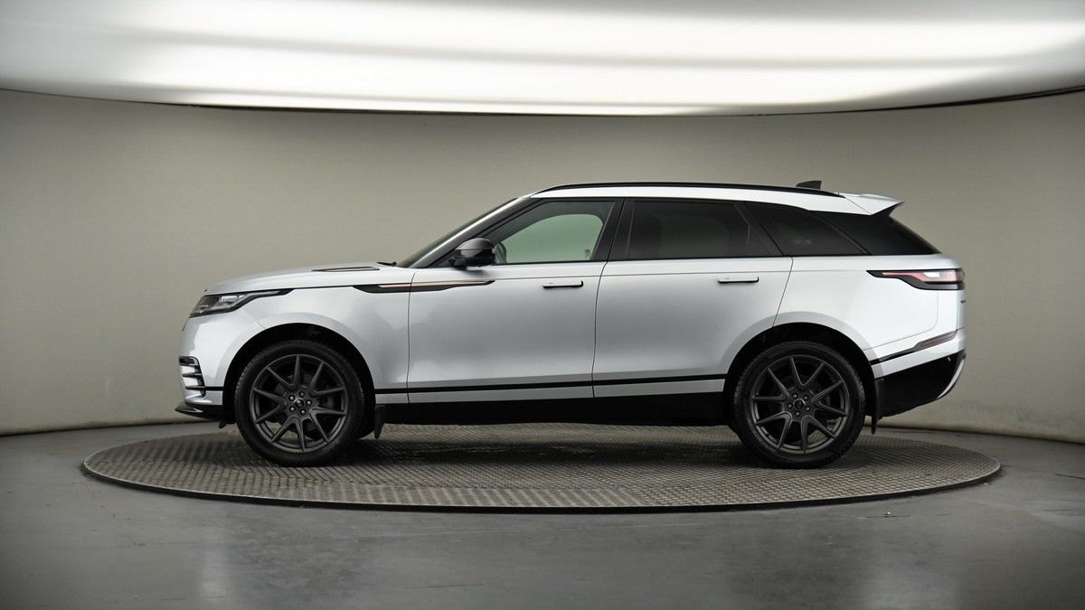 Land Rover Range Rover Velar Image 38