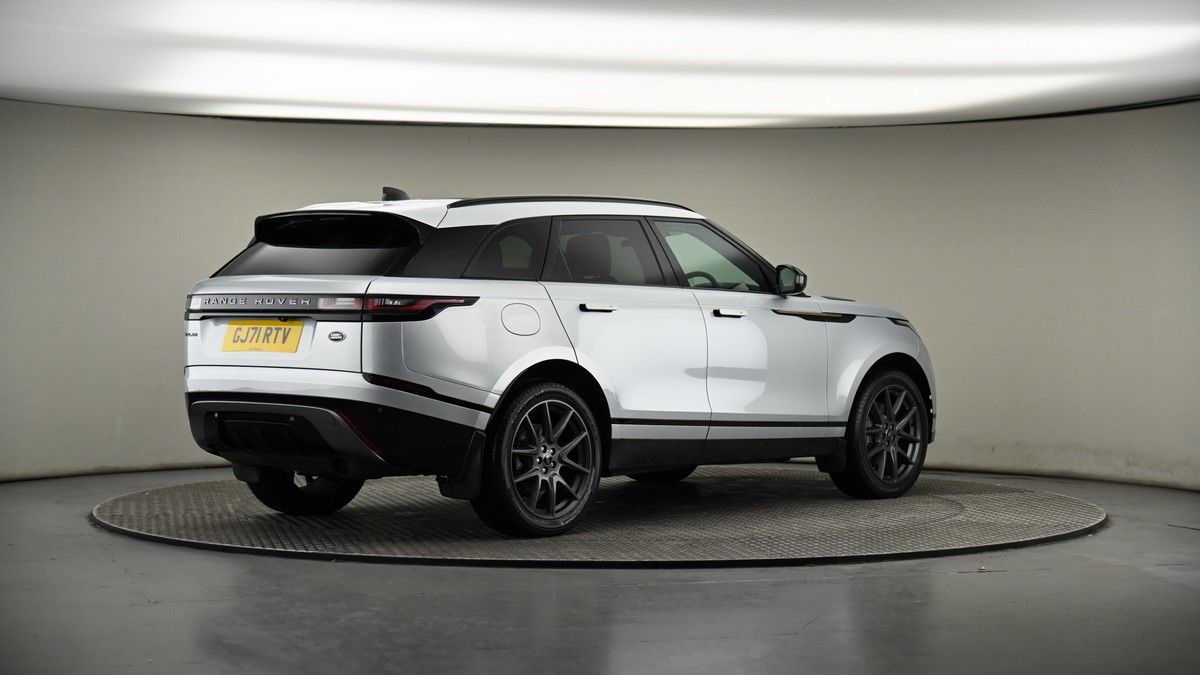 Land Rover Range Rover Velar Image 14