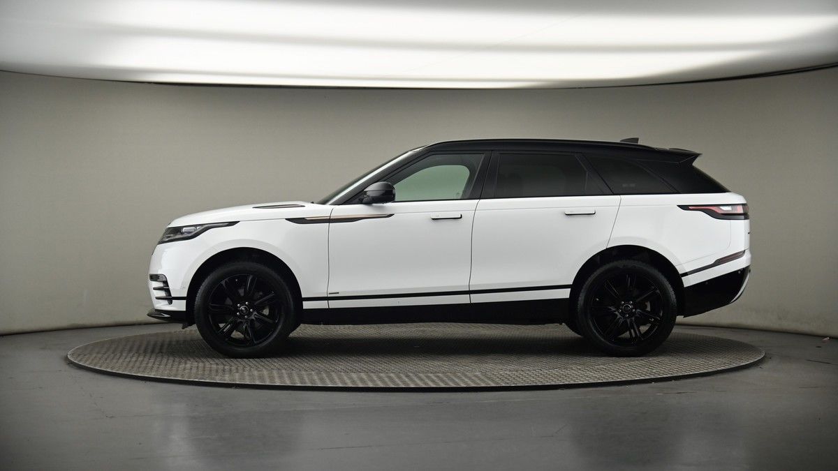 Land Rover Range Rover Velar Image 19