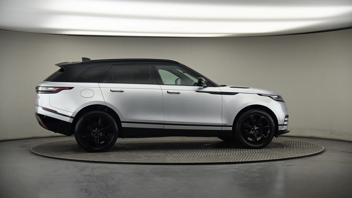 More views of Land Rover Range Rover Velar