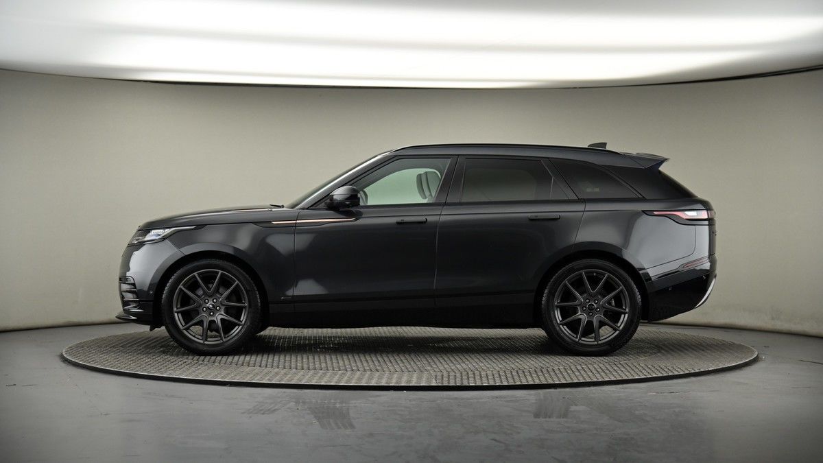 Land Rover Range Rover Velar Image 19