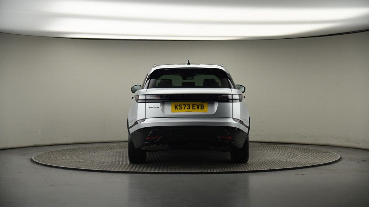 Land Rover Range Rover Velar Image 17