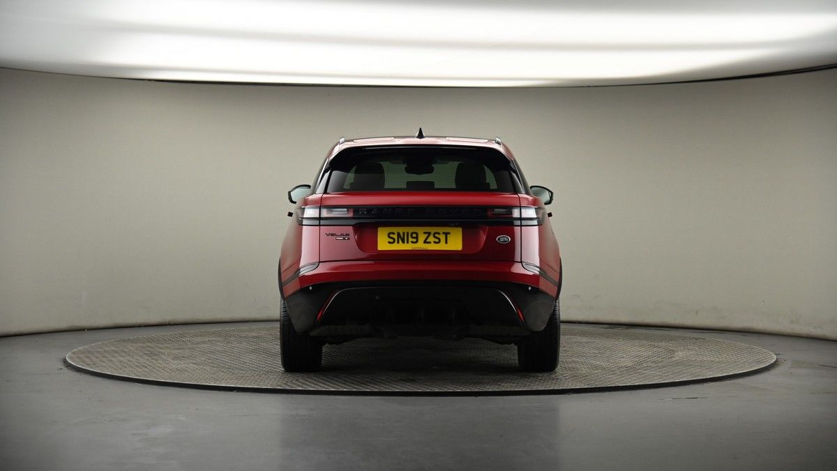 Land Rover Range Rover Velar Image 17