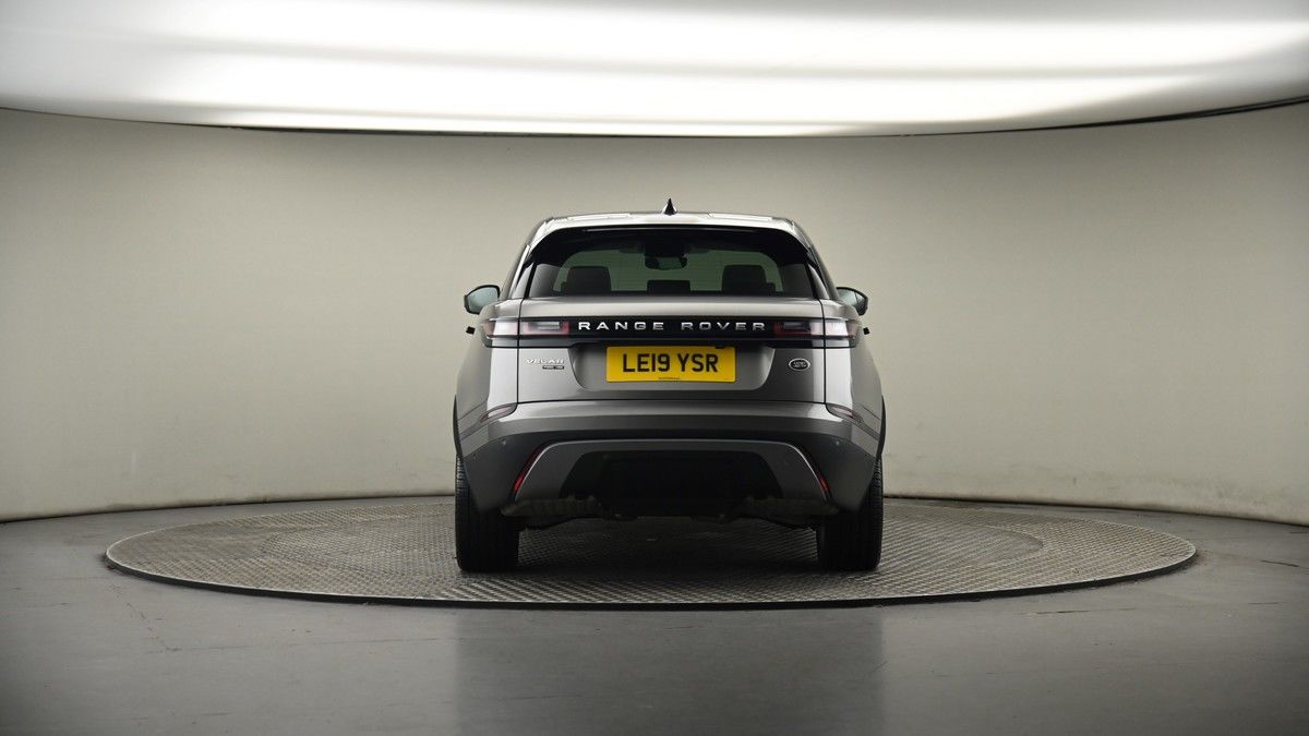 Land Rover Range Rover Velar Image 17