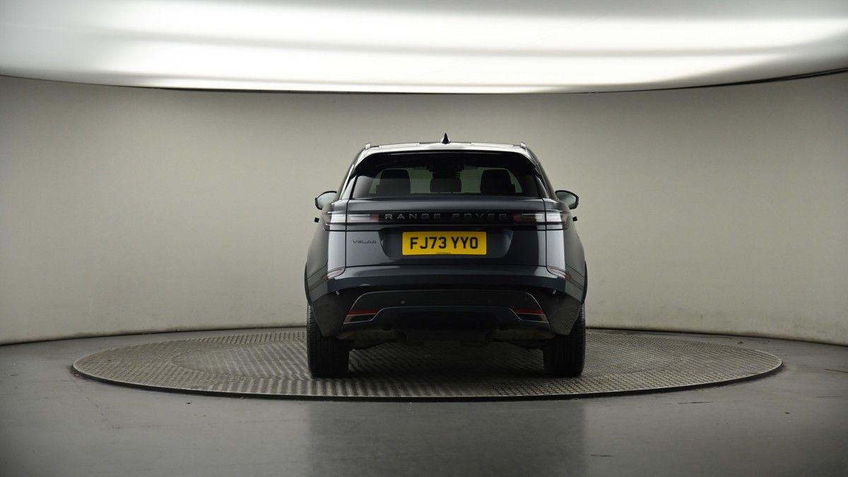 Land Rover Range Rover Velar Image 17