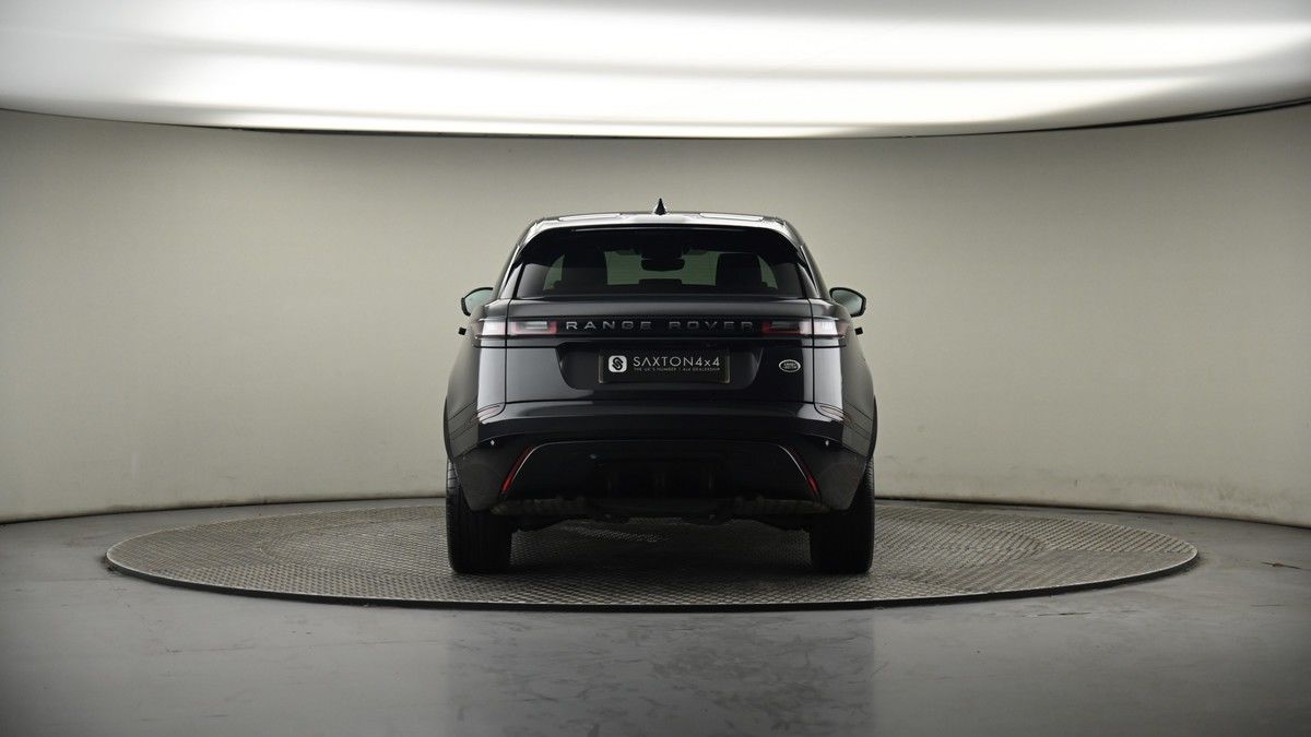 Land Rover Range Rover Velar Image 17