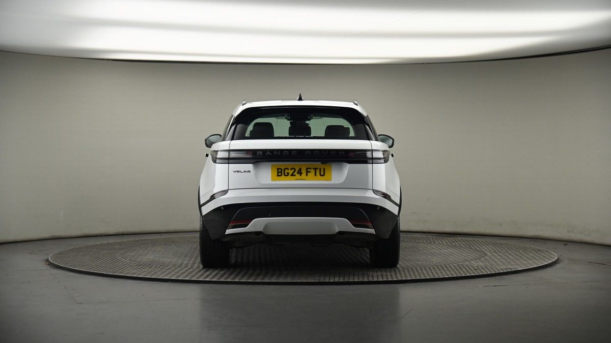 Land Rover Range Rover Velar Image 17