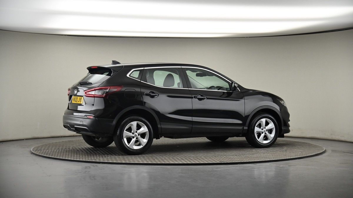 More views of Nissan Qashqai