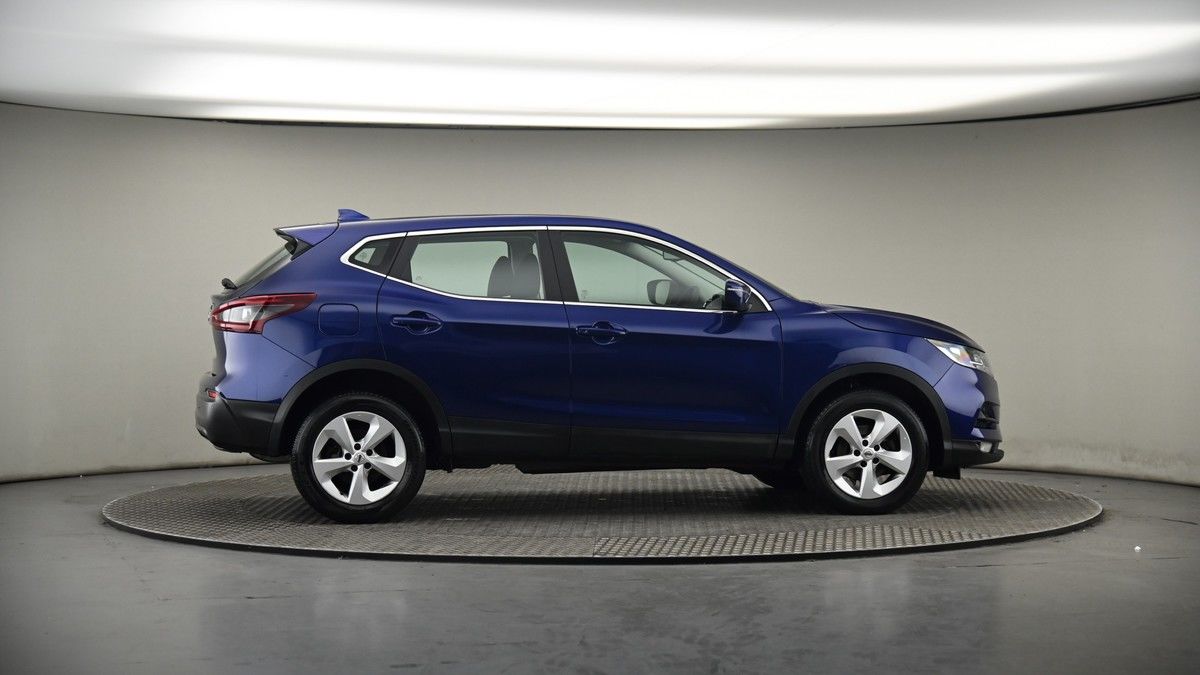 More views of Nissan Qashqai