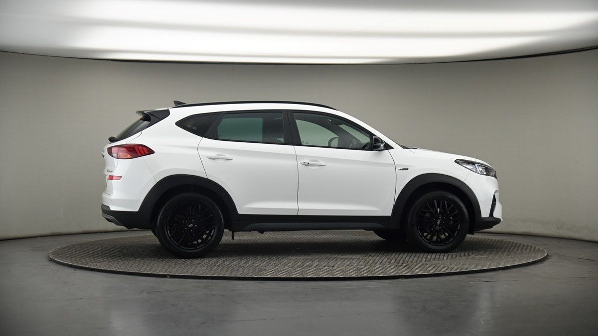 More views of Hyundai TUCSON