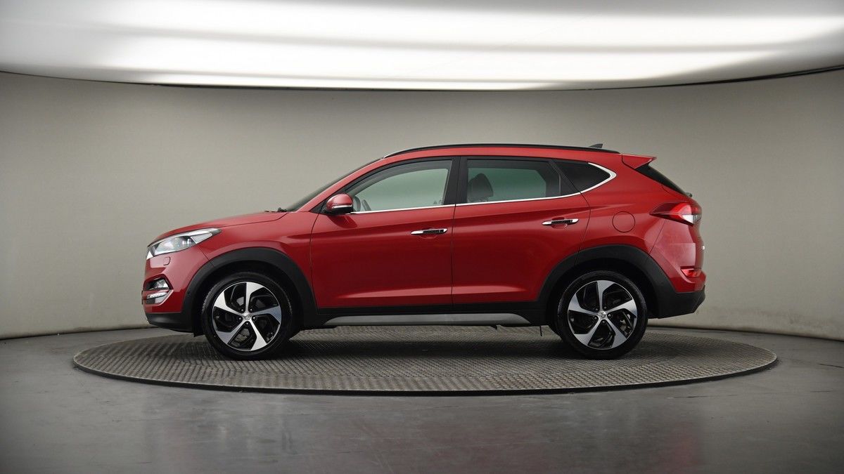 More views of Hyundai TUCSON