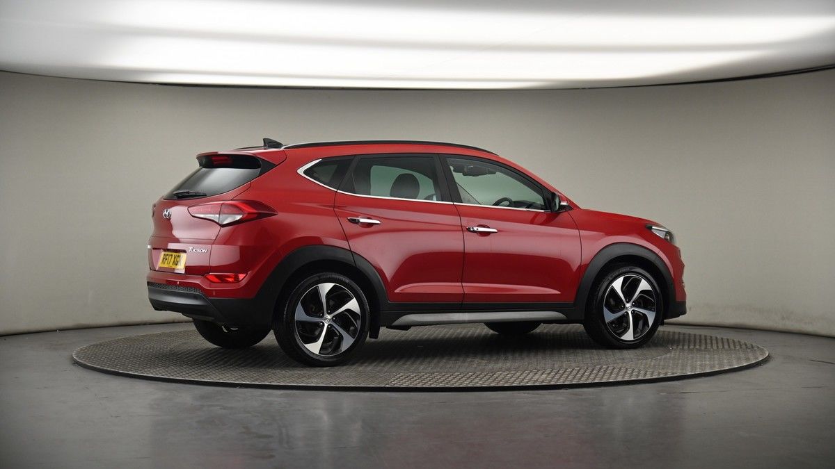 More views of Hyundai TUCSON