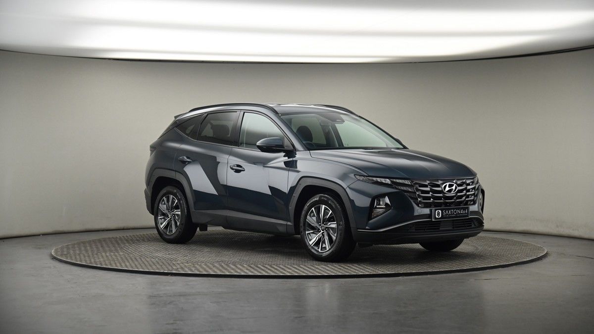 More views of Hyundai TUCSON