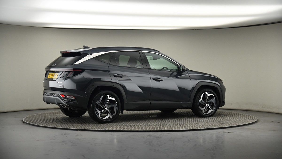 More views of Hyundai TUCSON